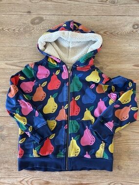 Hanna Andersson pear print sherpa-lined zip-up hoodie
